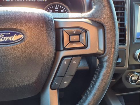 Used 2020 Ford Expedition XLT image 15