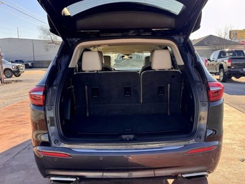 Used 2019 Buick Enclave Essence image 7