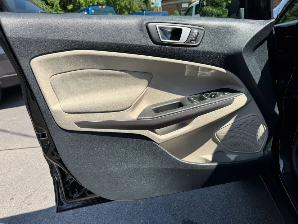 Used 2019 Ford EcoSport SE AWD/4WD image 15