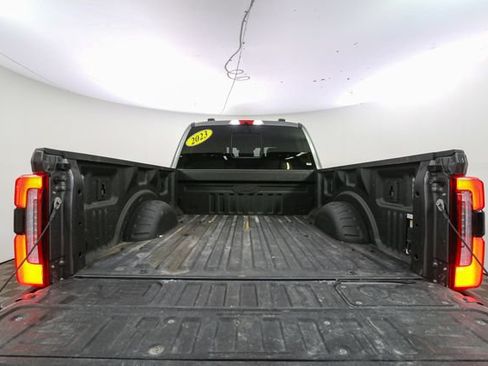 Used 2023 Ford F350 Platinum w/ Tremor Off-Road Package AWD/4WD image 11