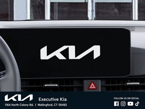 New 2026 Kia Carnival LX FWD image 20