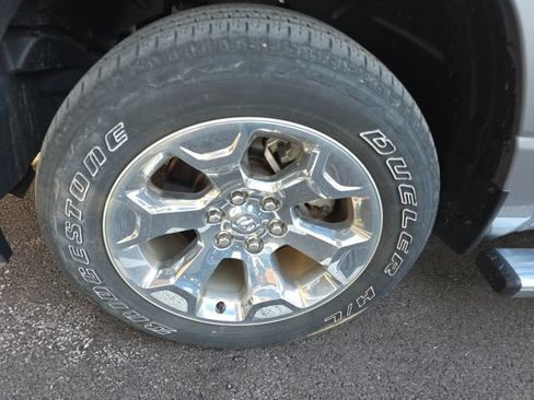 Used 2022 RAM 1500 Big Horn AWD/4WD image 2
