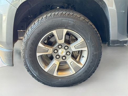 Used 2019 Chevrolet Colorado Z71 image 30