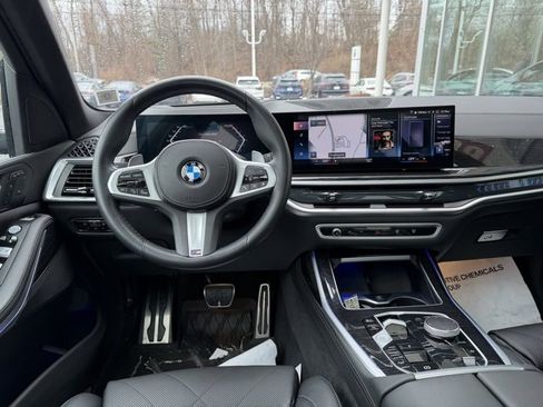Certified 2023 BMW X7 xDrive40i w/ M Sport Package image 12