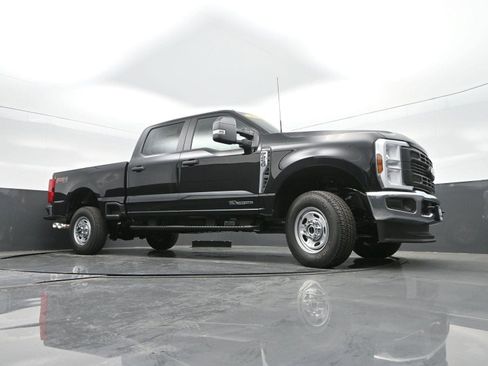 New 2025 Ford F250 XL image 31