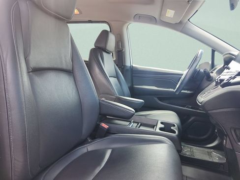 Certified 2024 Honda Odyssey EX-L image 18