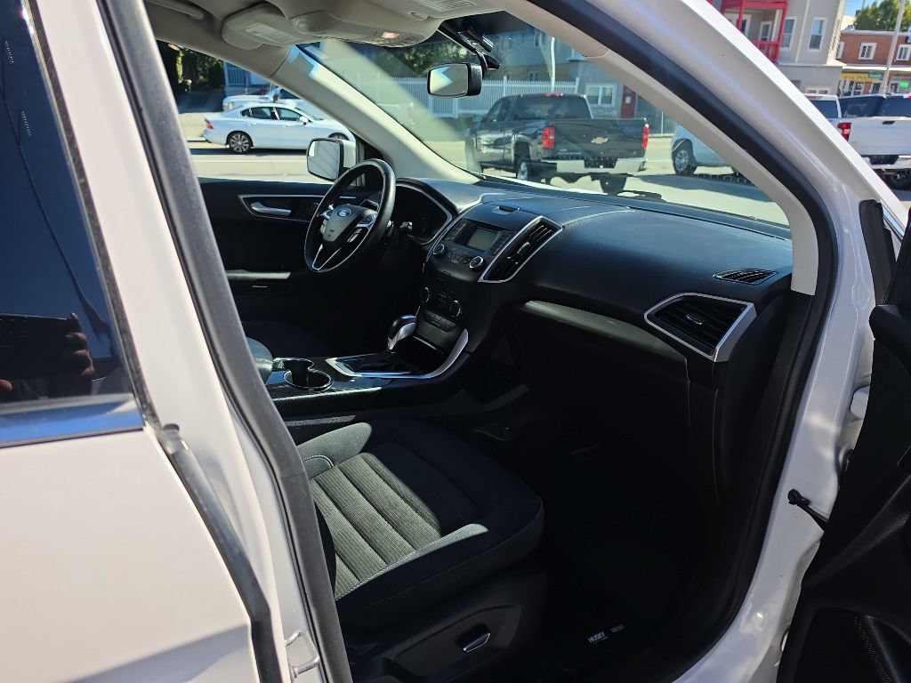 Used 2017 Ford Edge SEL AWD/4WD image 15