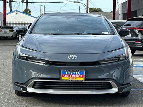 Used 2026 Toyota Prius Plug-In Hybrid image 9
