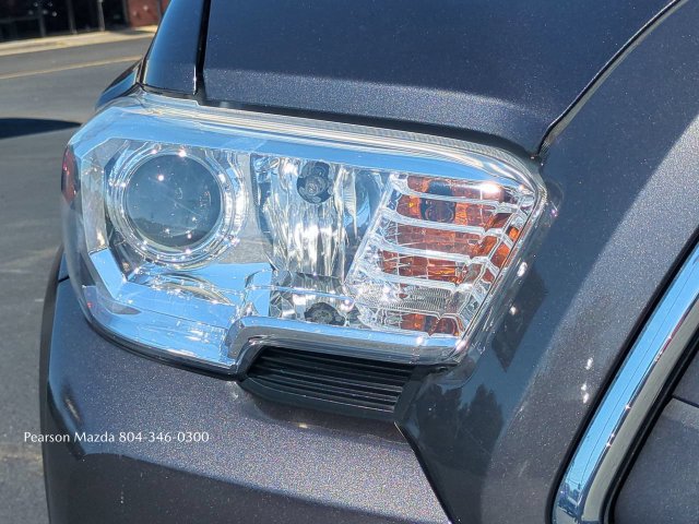 Used 2022 Toyota Tacoma SR5 w/ Technology Package RWD image 11