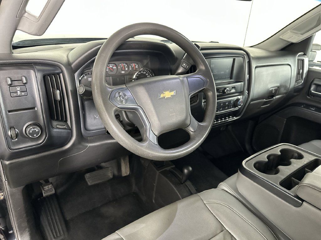 Used 2016 Chevrolet Silverado 3500 W/T w/ WT Convenience Package AWD/4WD image 13