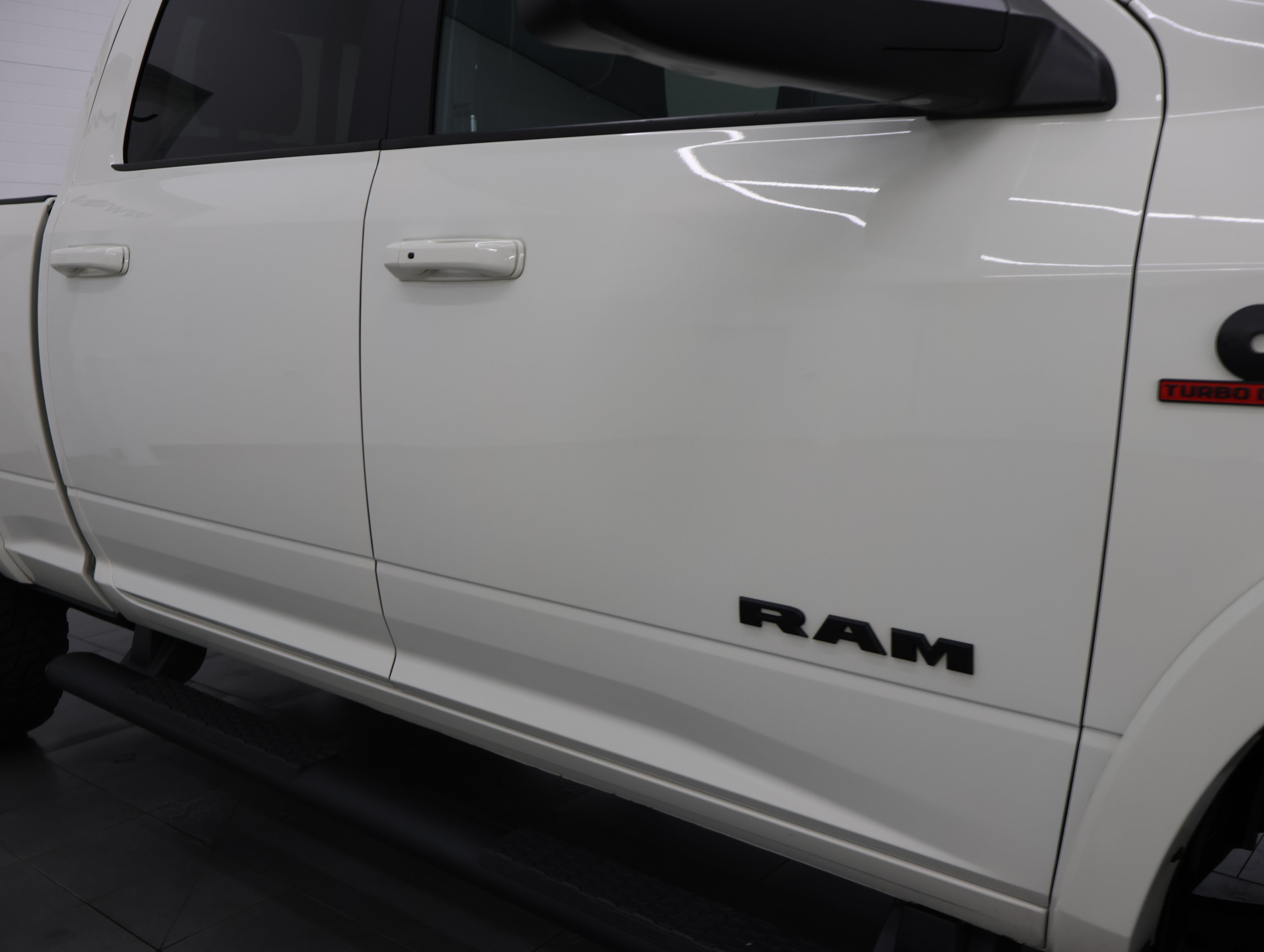 Used 2022 RAM 2500 Laramie w/ Night Edition AWD/4WD image 26