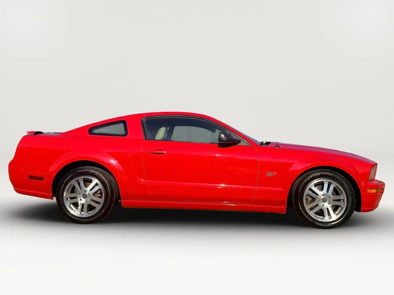 Used 2005 Ford Mustang GT Premium RWD image 8