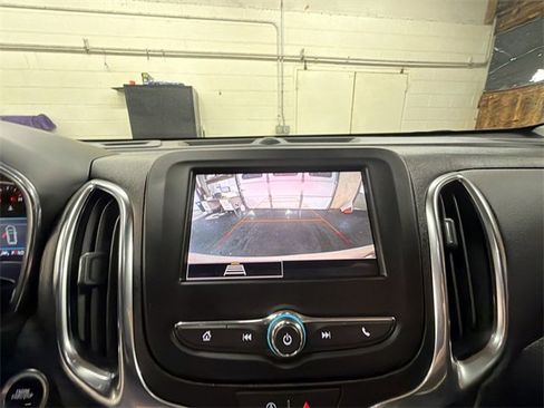 Certified 2024 Chevrolet Equinox LT w/ LPO, Floor Liner Package image 15