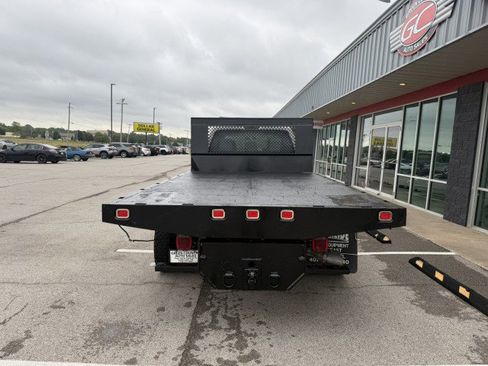 Used 2012 Ford F550 2WD Crew Cab Super Duty w/ Payload Upgrade Pkg image 11