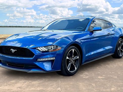 Used 2020 Ford Mustang Coupe RWD image 1