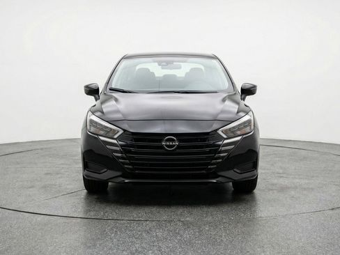 Used 2025 Nissan Versa SV FWD image 2