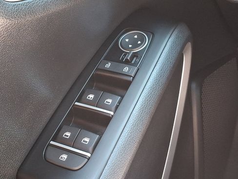 Used 2025 Kia Soul LX FWD image 24