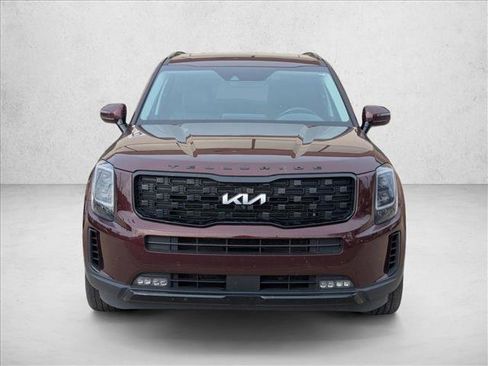Used 2022 Kia Telluride SX w/ Nightfall Edition Package image 2