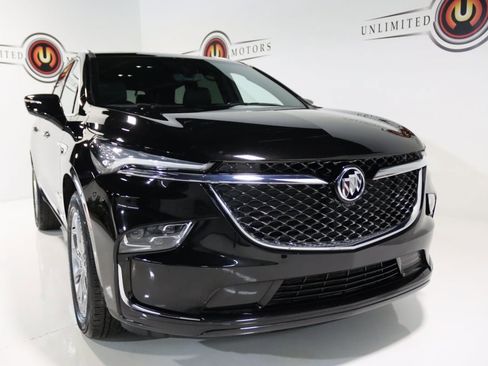 Used 2023 Buick Enclave Avenir w/ Avenir Technology Package image 24