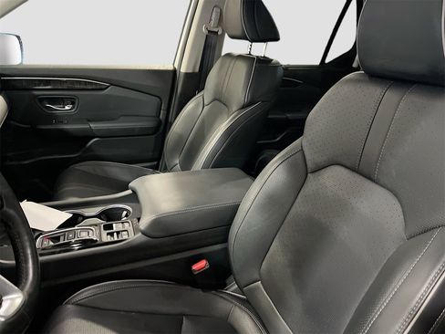 Used 2024 Honda Pilot Elite image 22
