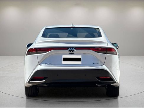 New 2026 Toyota Mirai RWD image 4