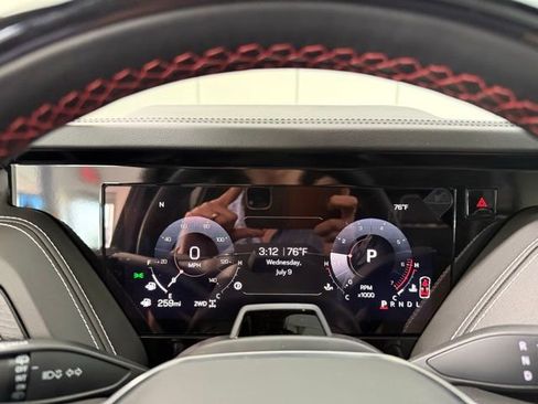 Used 2025 GMC Yukon XL AT4 Ultimate image 28