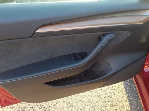 Used 2023 Tesla Model 3 Standard Range image 17