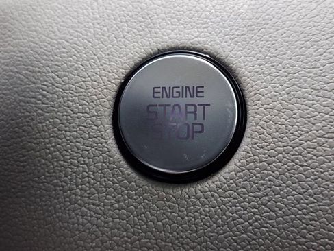 Certified 2023 Kia Sorento SX FWD image 22