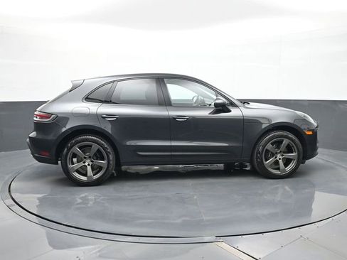 Certified 2025 Porsche Macan AWD/4WD image 23