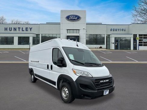 Used 2023 RAM ProMaster 2500 FWD image 3