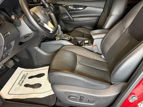 Used 2021 Nissan Rogue Sport SL image 20