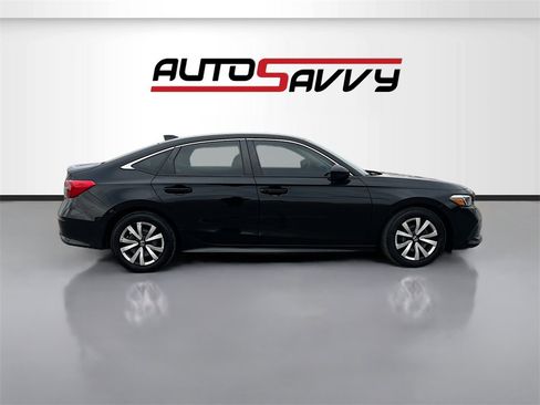 Used 2022 Honda Civic LX image 8