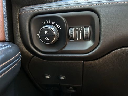 Used 2023 RAM 2500 Limited image 43