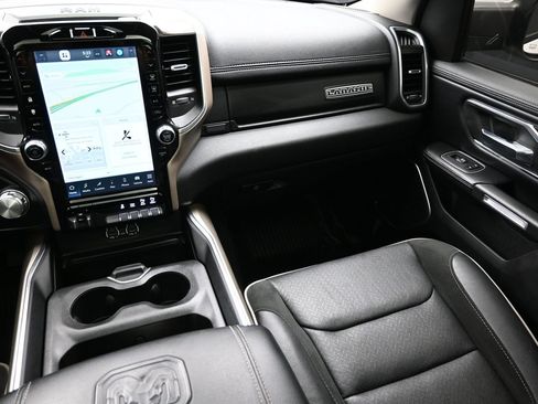 Used 2022 RAM 1500 Laramie w/ Laramie Southwest Edition AWD/4WD image 37