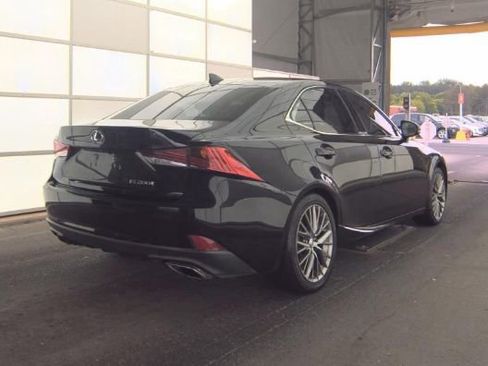Used 2017 Lexus IS 200t RWD image 2