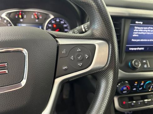 Used 2023 GMC Acadia SLE w/ Driver Convenience Package FWD image 17