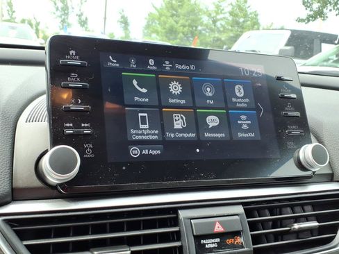 Used 2021 Honda Accord EX-L image 11