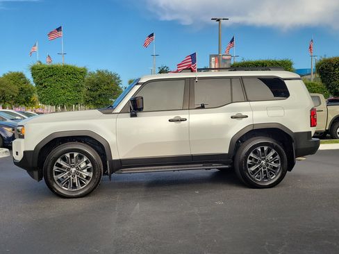 Used 2026 Toyota Land Cruiser w/ Premium Package AWD/4WD image 7