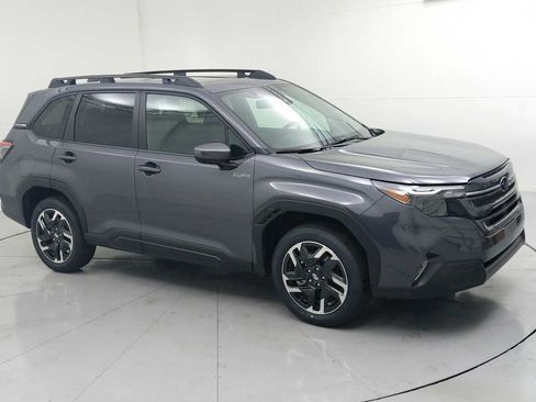 Used 2026 Subaru Forester Premium AWD/4WD image 1