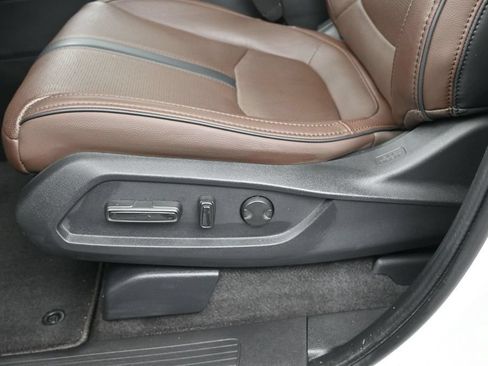 Used 2023 Honda Pilot Elite image 23