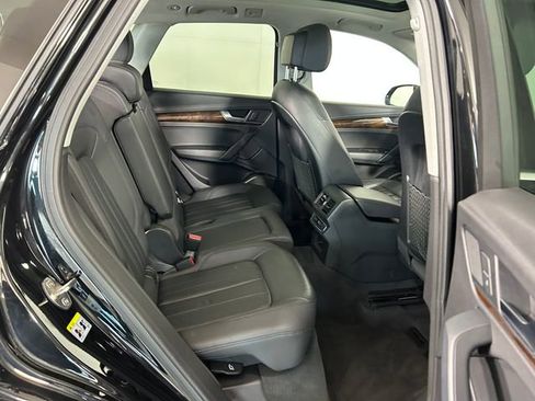 Used 2020 Audi Q5 2.0T Premium w/ Convenience Package image 29