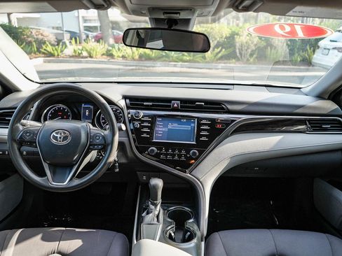 Used 2019 Toyota Camry LE w/ Carpet Mat Package FWD image 12