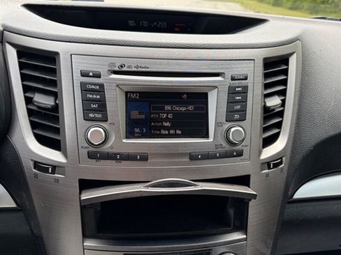 Used 2014 Subaru Outback 2.5i Premium AWD/4WD image 13