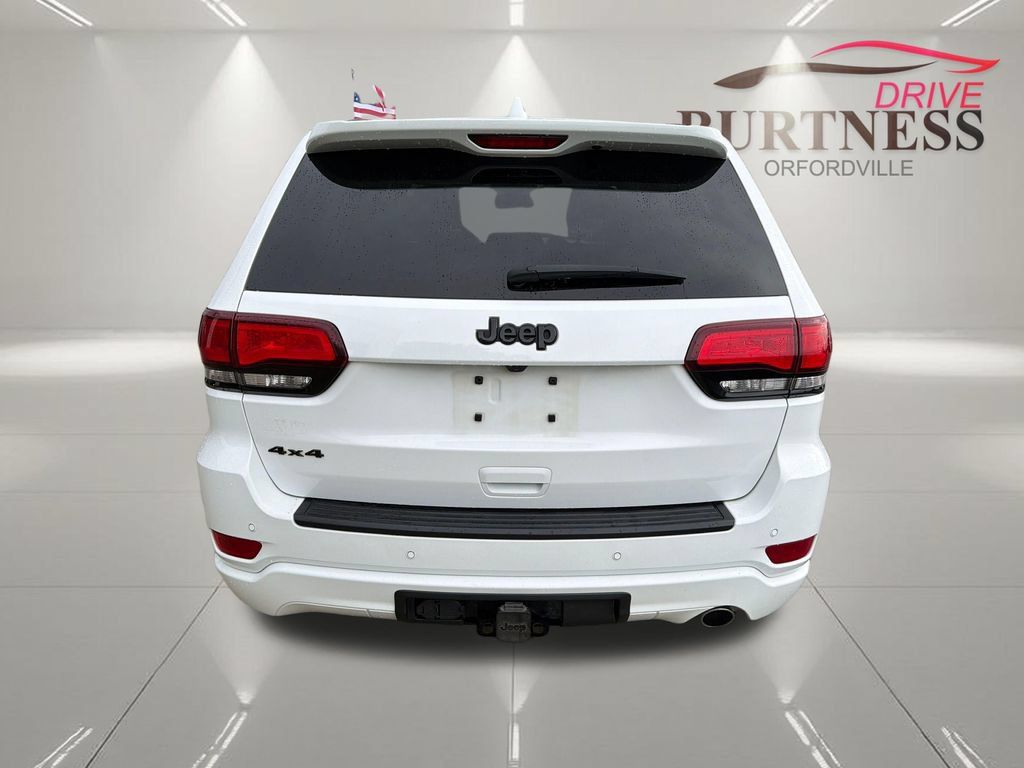 Used 2021 Jeep Grand Cherokee Laredo X AWD/4WD image 7