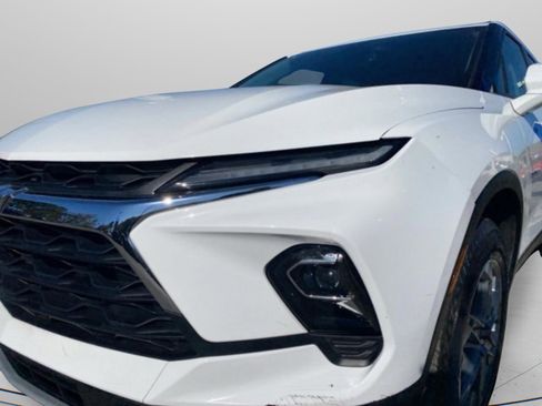 Used 2024 Chevrolet Blazer LT w/ Convenience Package image 3