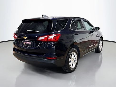 Used 2020 Chevrolet Equinox LS w/ LS Convenience Package FWD image 6