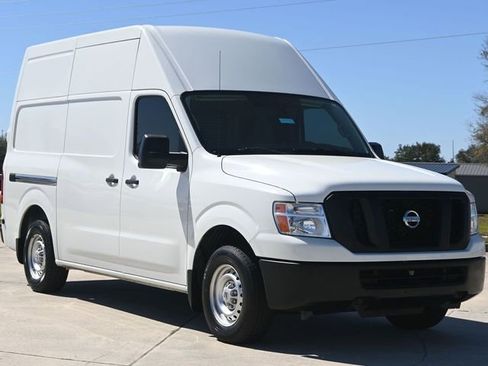 Used 2020 Nissan NV 2500 S image 1