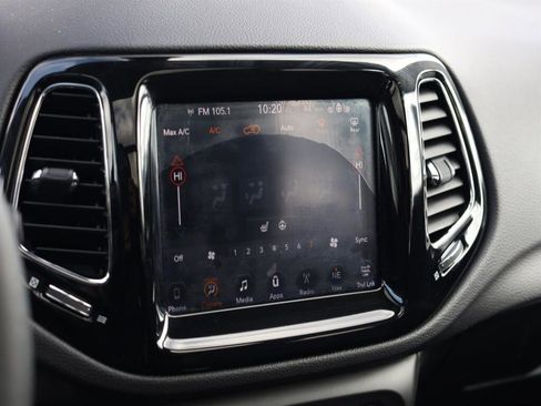 Used 2018 Jeep Compass Limited w/ Navigation Group image 15