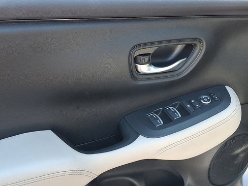 Certified 2024 Honda HR-V EX-L image 15