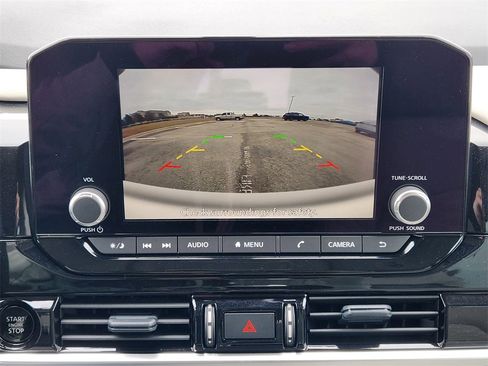 New 2025 Nissan Pathfinder SV image 12